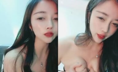 万人迷一库：想要我吗你想要我吗迷人的小妖精灵魂发问这么骚谁不想要呻吟踢太骚了。一晚上就能榨干你的肾.